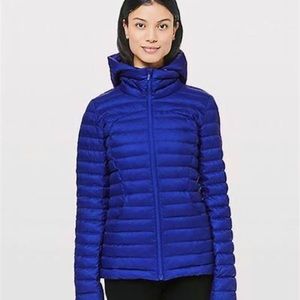 NWOT LULULEMON LAZR Blue 700 Fill Pack It Down Again - Removable Hood
